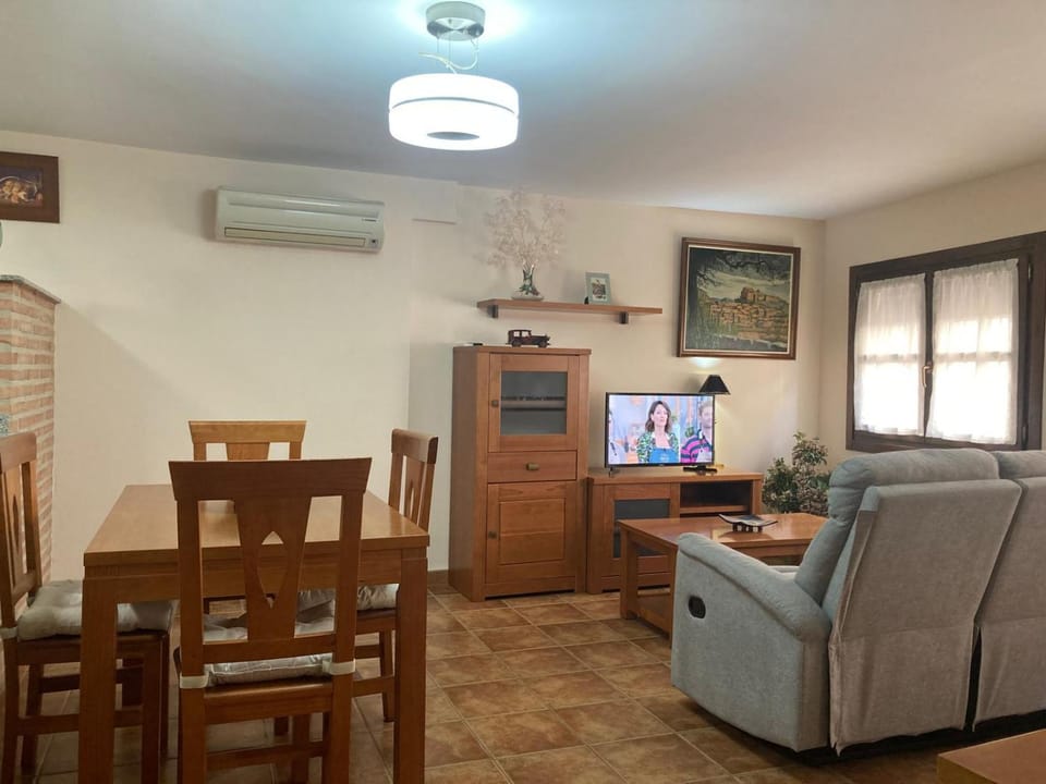TV and multimedia, Living room, air conditioner