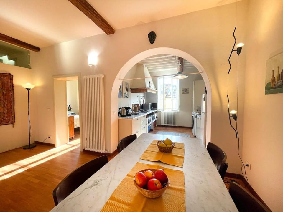 Kitchen or kitchenette, Living room, Dining area