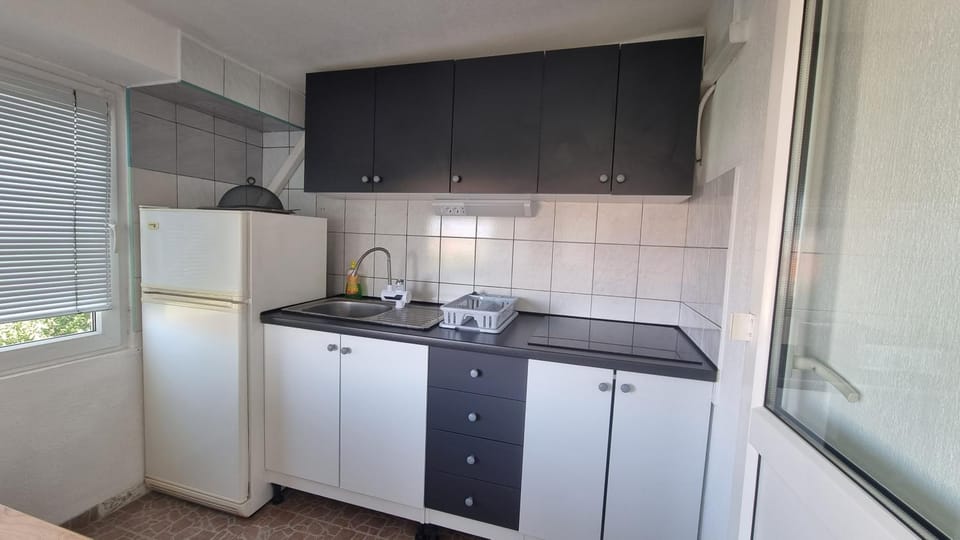 Apartments Šešo A Apartment in Zadar County