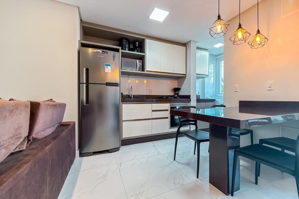 Apto bem localizado na Praia de Palmas - SC - 0497 Apartment in Florianopolis