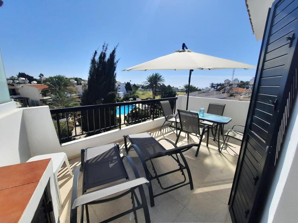 Kato Paphos Beach Apartment Apartment in Yeroskipou