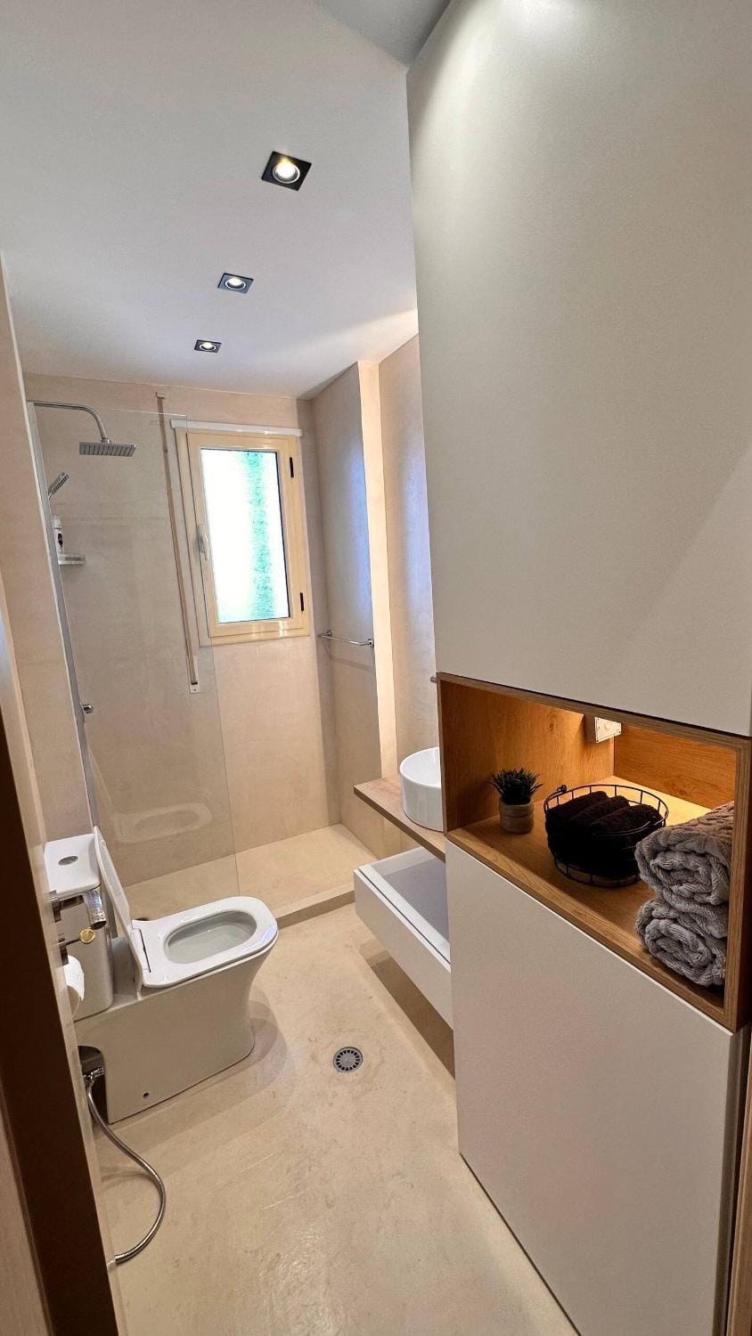 Shower, Bathroom