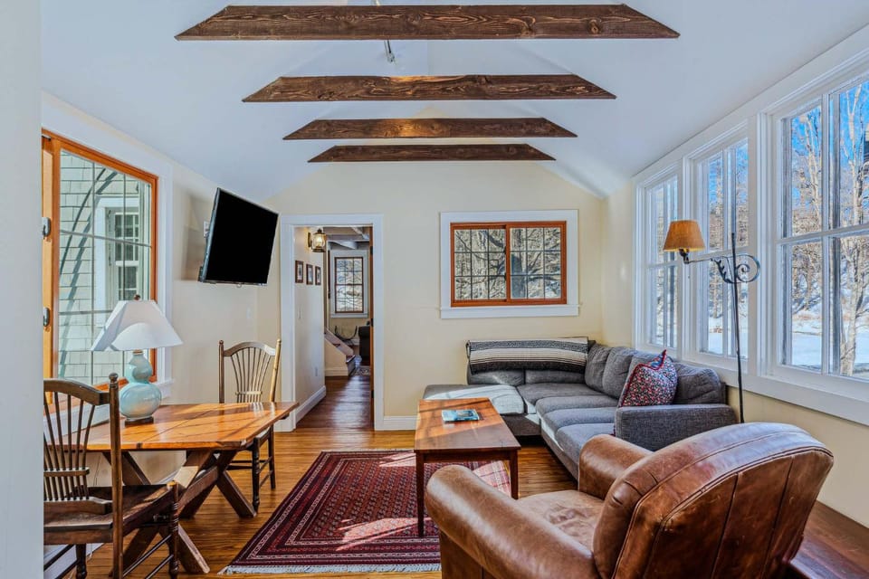 Historic Charm Located On the River - Rustic Chic House in Quechee