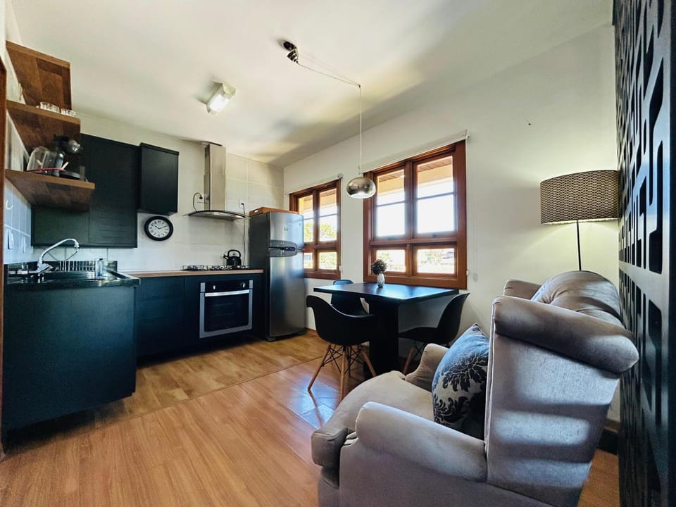 Kitchen or kitchenette, oven