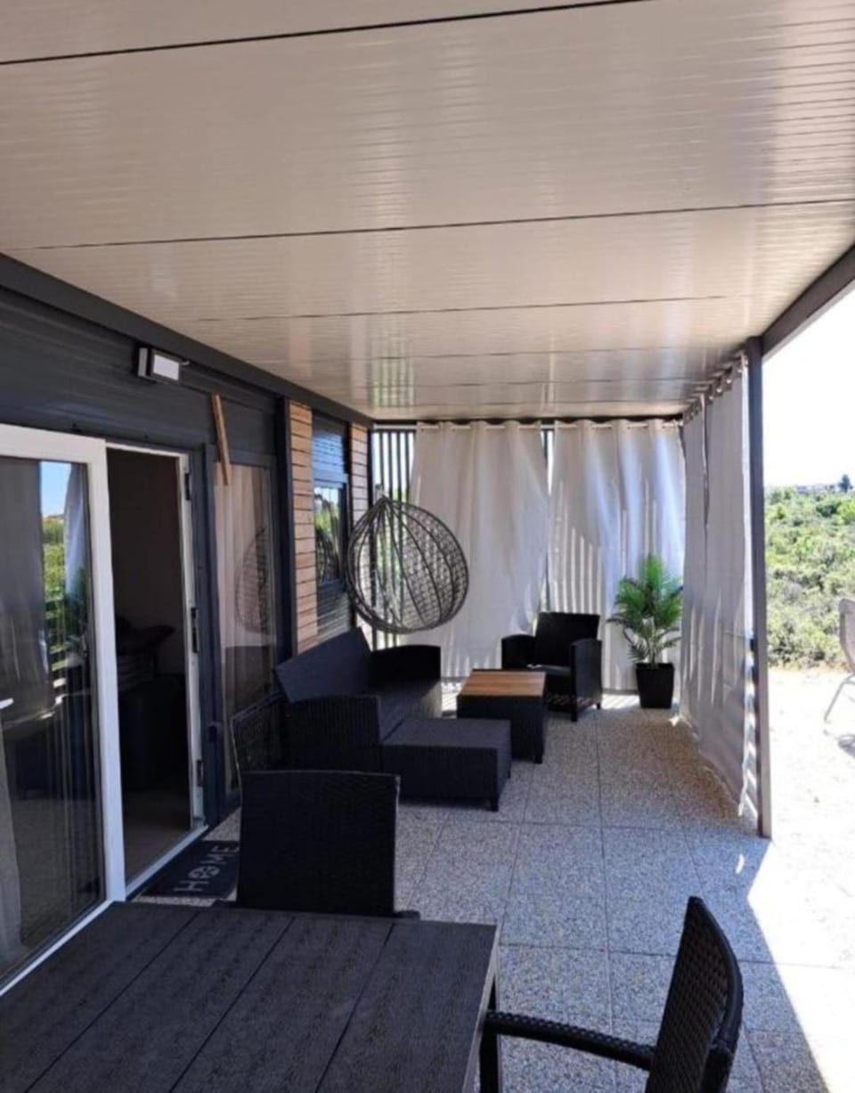 Balcony/Terrace, Dining area