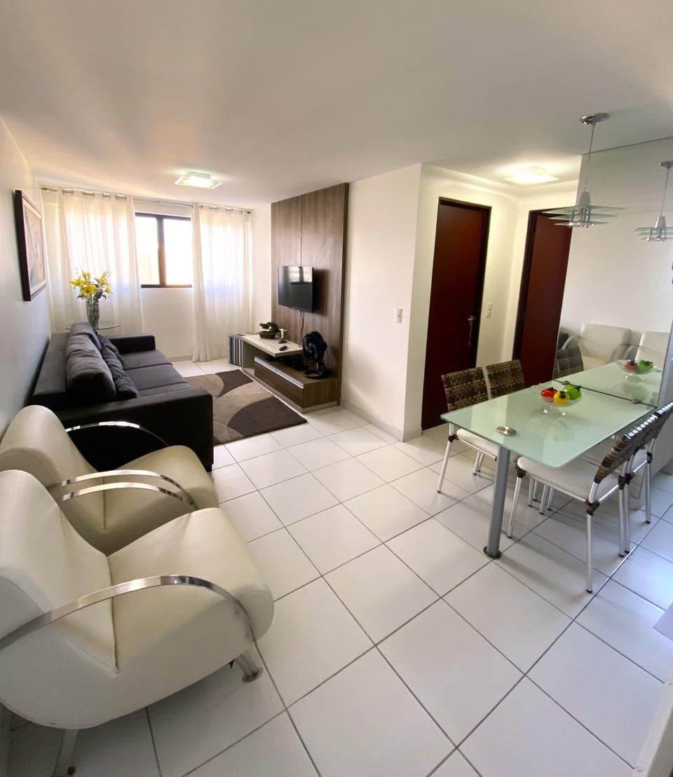TV and multimedia, Kitchen or kitchenette, Living room, Seating area, Dining area