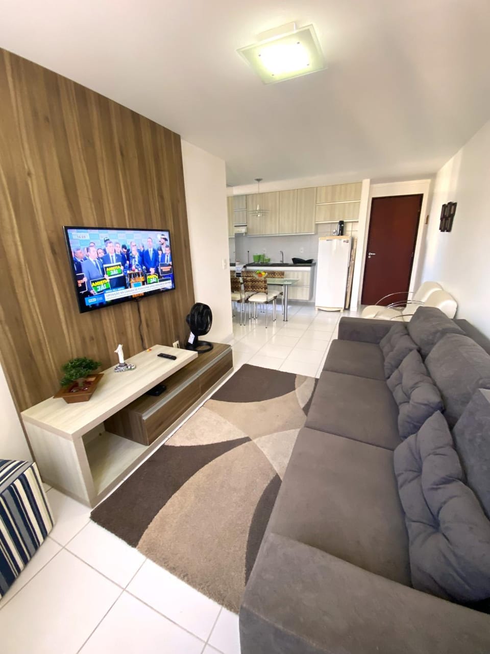 Communal lounge/ TV room, TV and multimedia, Living room, Seating area, Evening entertainment
