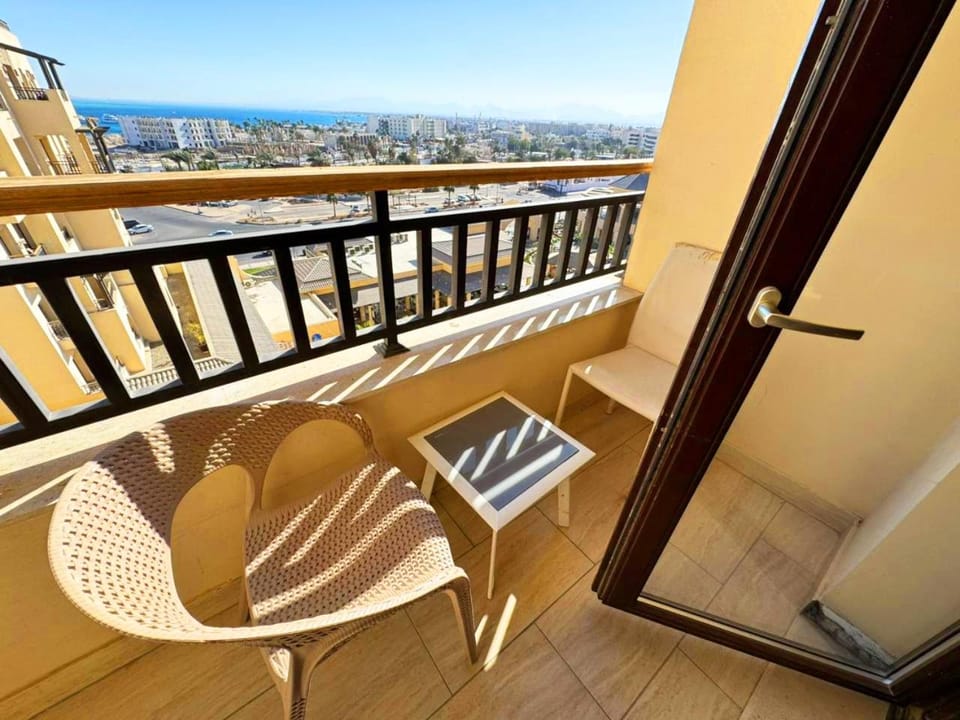 View (from property/room), Balcony/Terrace, Seating area