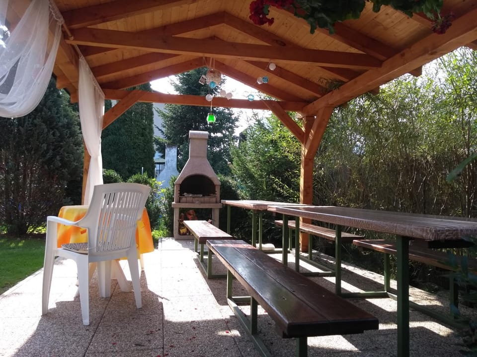 BBQ facilities, Balcony/Terrace