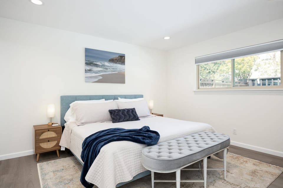 Bed, Bedroom
