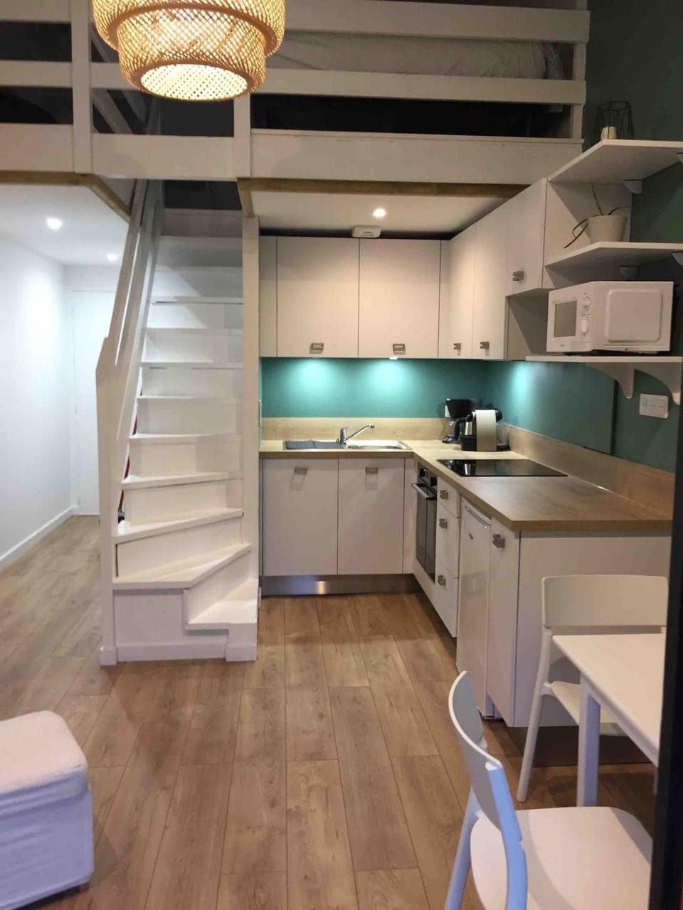 Kitchen or kitchenette, dishwasher, oven, stove