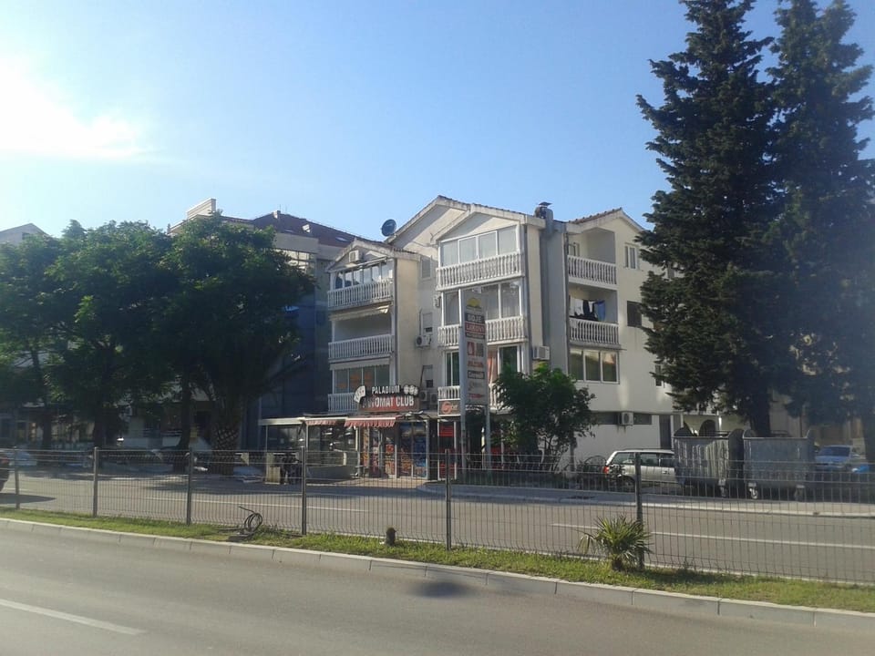 Paladium Apartment Apartment in Budva