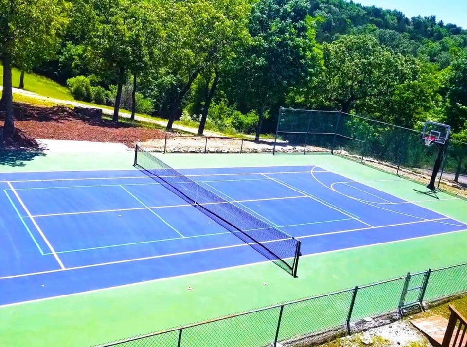 Tennis court