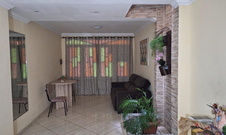 Aconchego da Marci Grande quarto confortável House in Belém