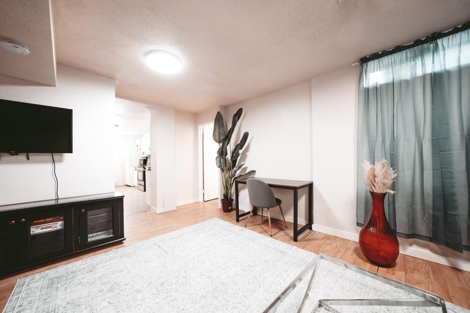 The Cloud off 16th - 2bd 1 ba Apartment in Calgary