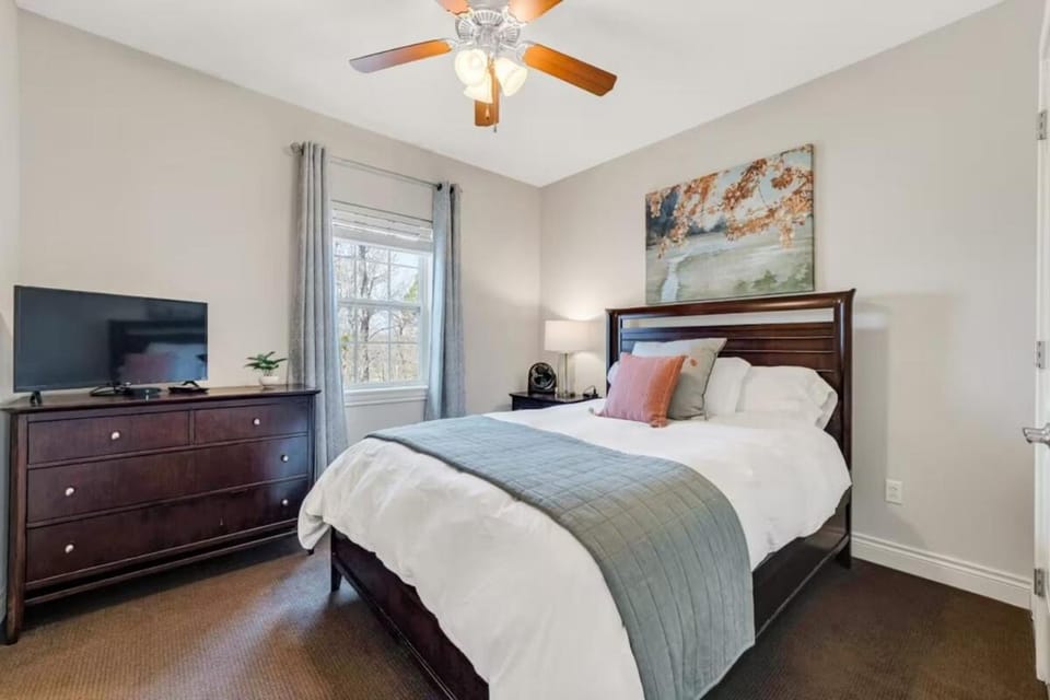 The Grand Retreat at Branson Hills House in Branson