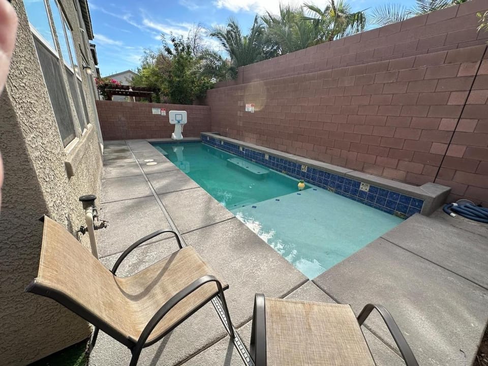 Stylish desert oasis Your serene get away House in Rhodes Ranch