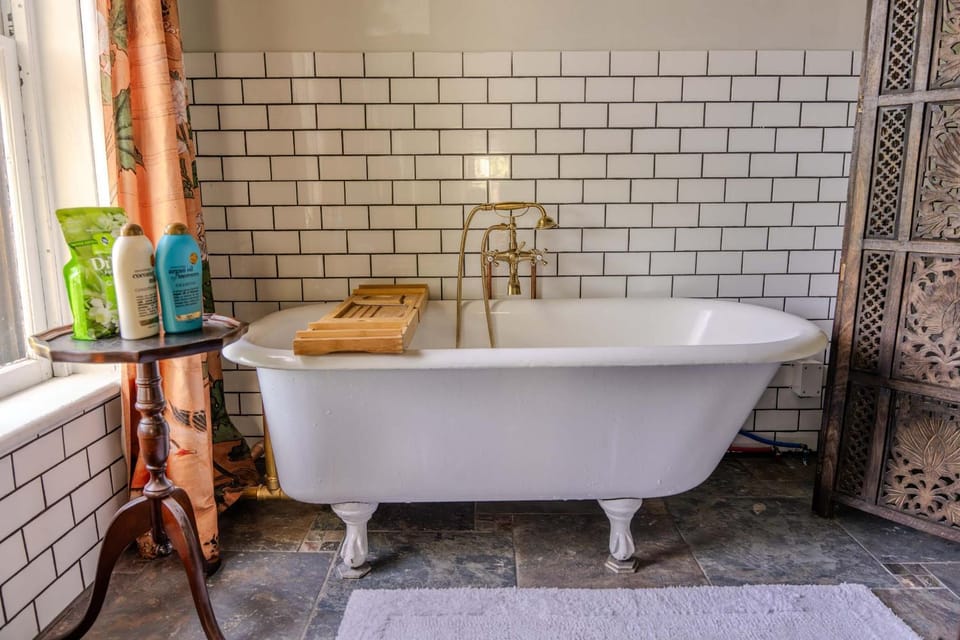 Bathroom, Bath
