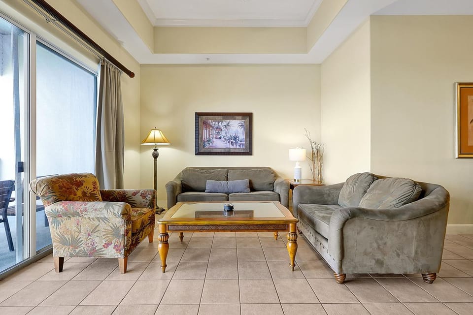 Living the Disney Dream! Lake View Luxury Condo House in Orlando