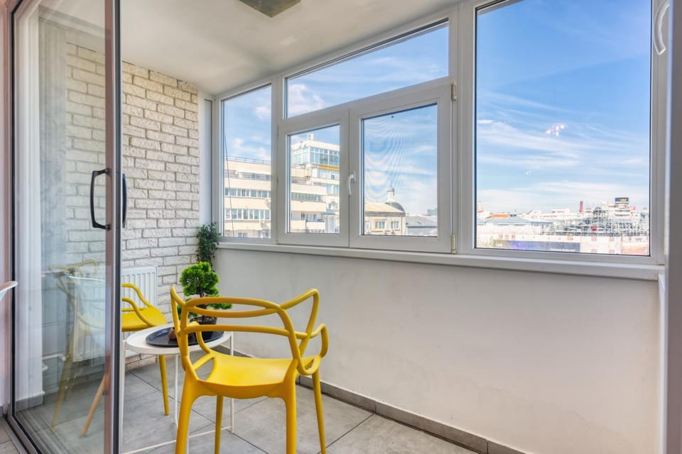Patio, Day, View (from property/room), Balcony/Terrace, Seating area