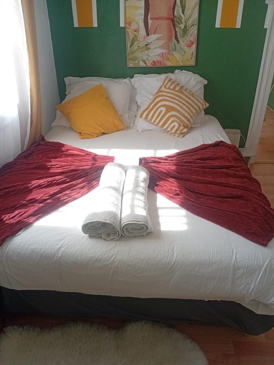 Bed, Night, Photo of the whole room, Bedroom
