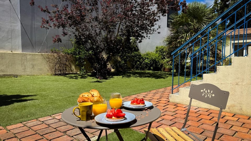 Garden, Garden view