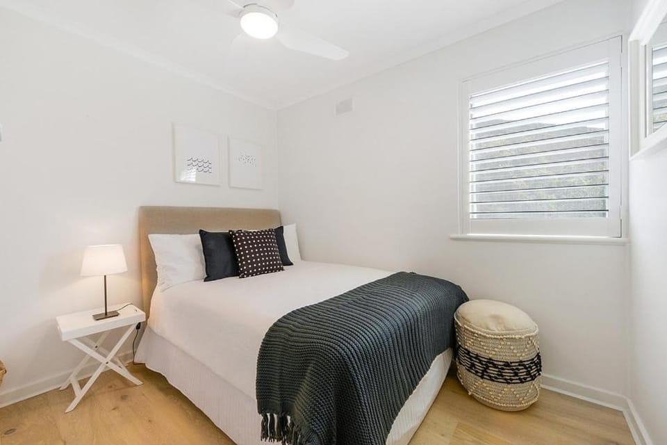 Sandpiper - Steps to Beach - BBQ - Courtyard House in Adelaide