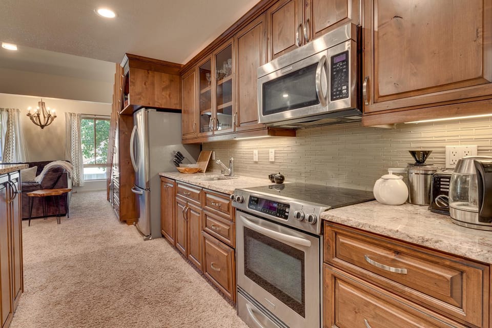 Palisades Tahoe Lodge Rentals Premium Studio Loft #358 Apartment in Palisades Tahoe (Olympic Valley)