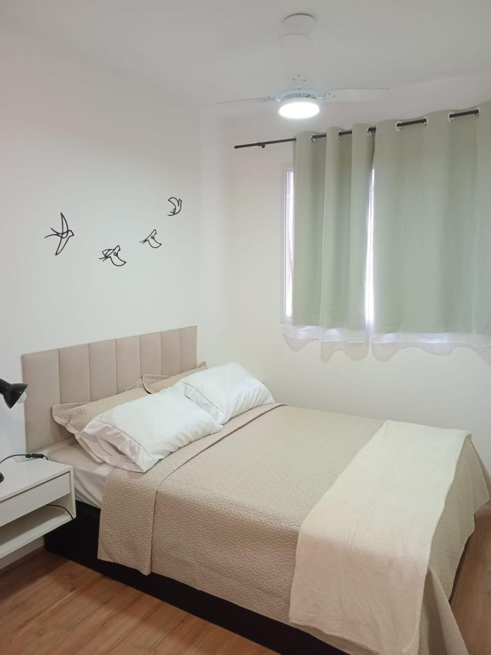 Bed, Photo of the whole room, Bedroom