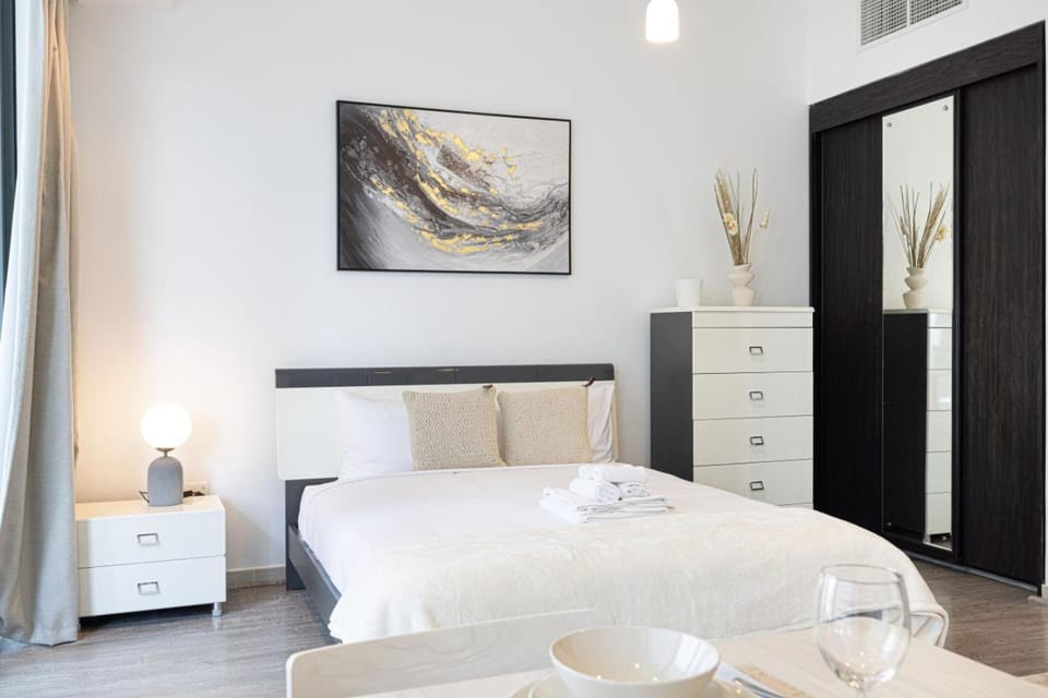 Waterfront Studio perfectly located in Dubai Marina Apartment in Dubai