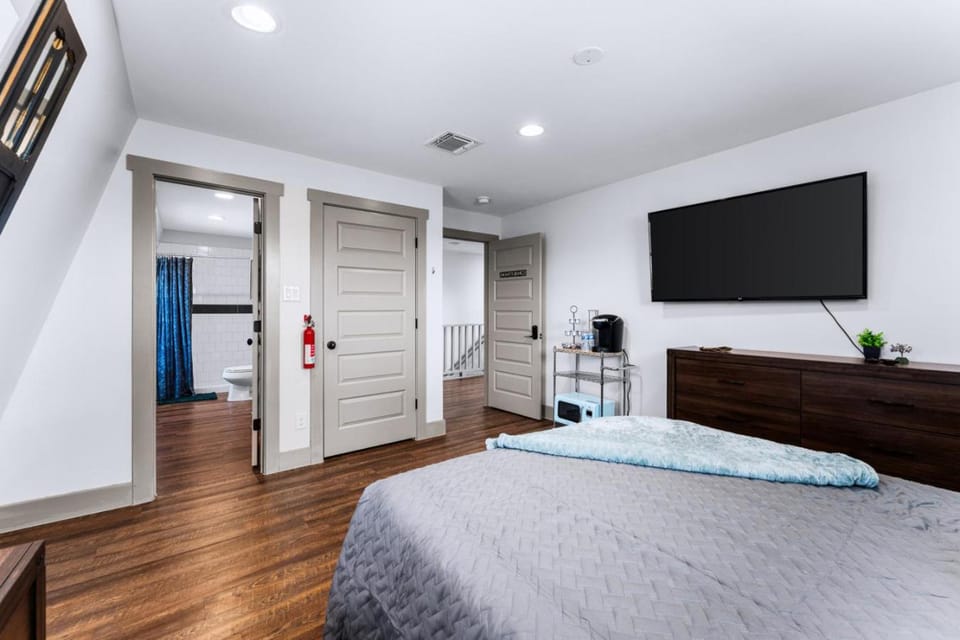 Boerne Gem Near Downtown River Park Main Street Apartment in Boerne