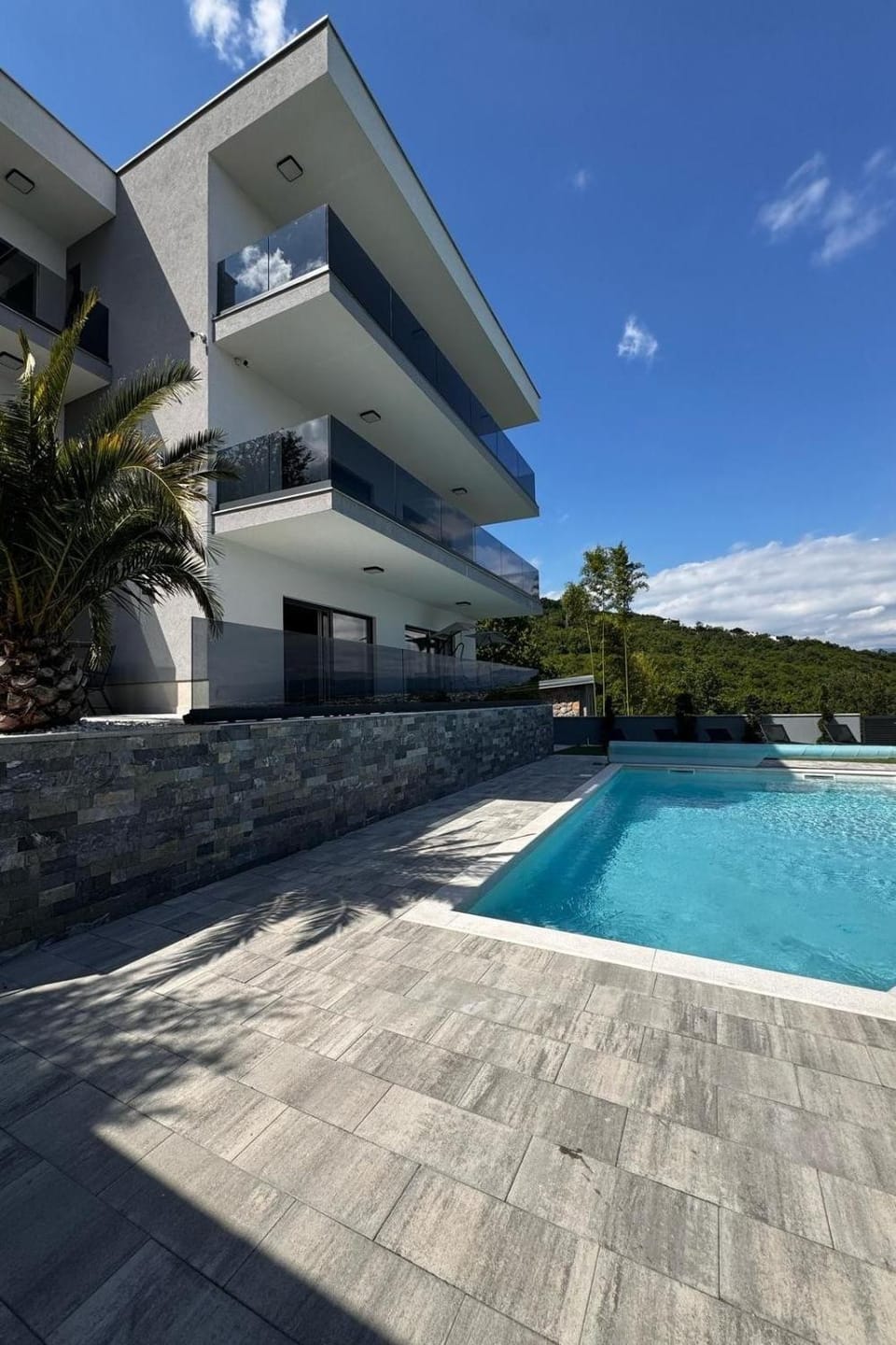 Swimming pool, Location, children, Family