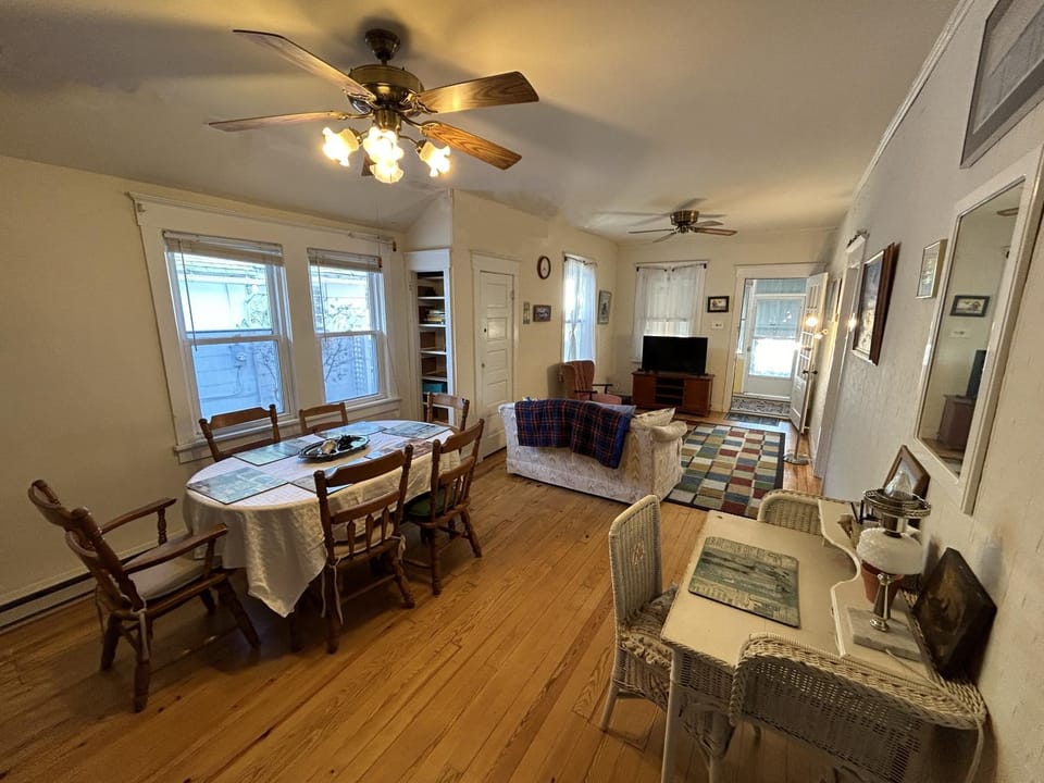 Cottage near beach and boards! House in Ocean City