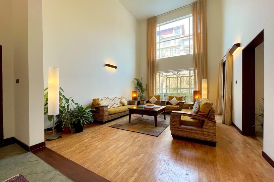 Living room, Seating area