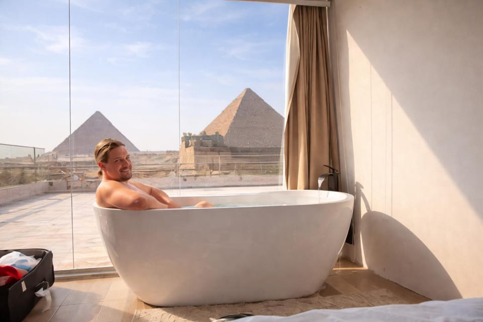 People, Natural landscape, Hot Tub, View (from property/room), View (from property/room), Guests, City view, City view, Mountain view, Mountain view, Bath