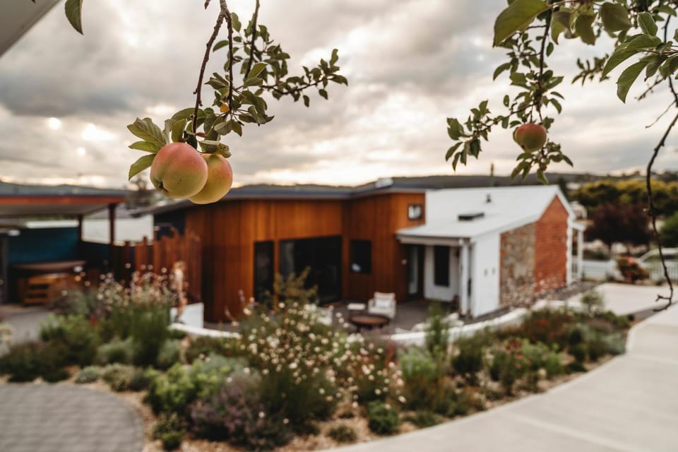 Property building, Natural landscape, Garden, Garden view