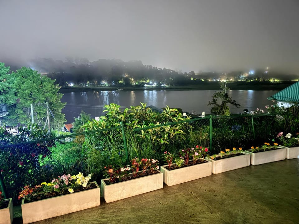Gregory Lake View Bungalow Bed and Breakfast in Nuwara Eliya