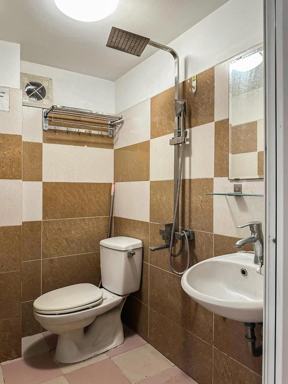 Chung cư mini cao cấp Hostel in Laos
