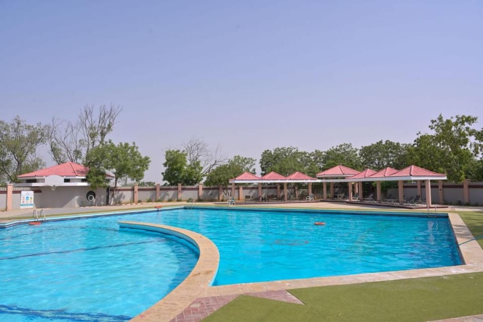 Swimming pool