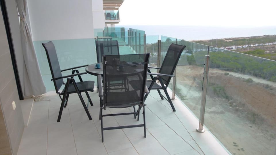 Patio, View (from property/room), Balcony/Terrace