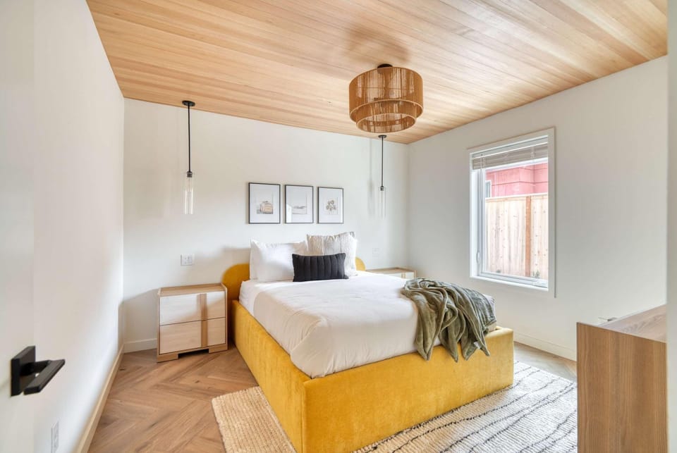 Stay Portland - Alberta Arts District Hideaway - Stylish Townhome House in Portland