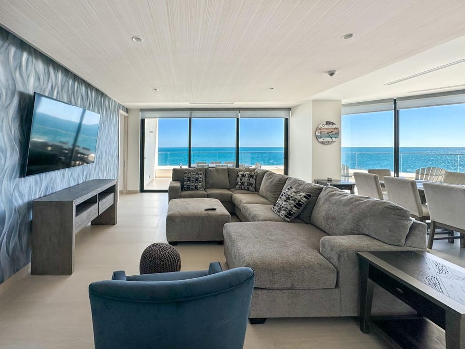 Brand New 6 Bedroom Penthouse #1010 House in Rocky Point