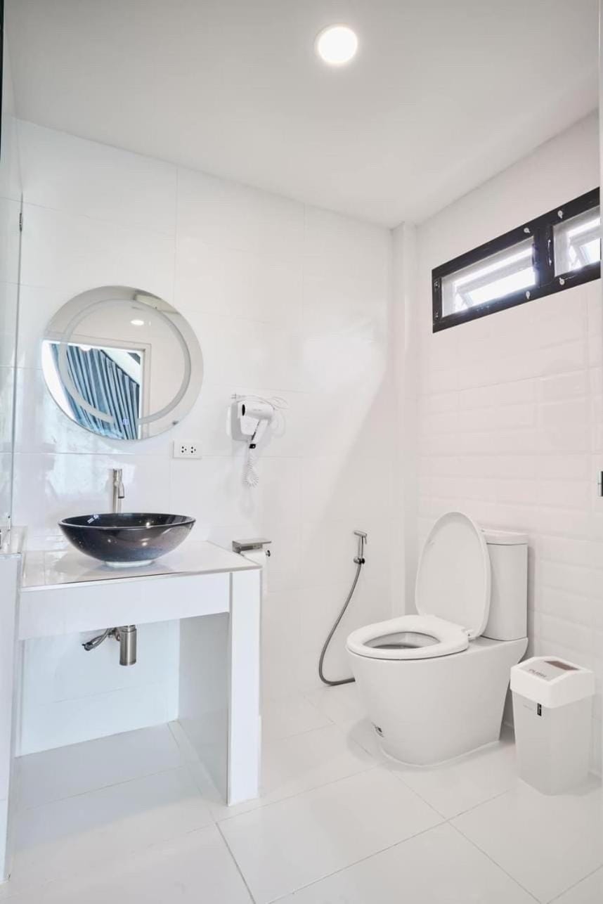 FUN r2 Villa, 20 People Max Villa in Pattaya City