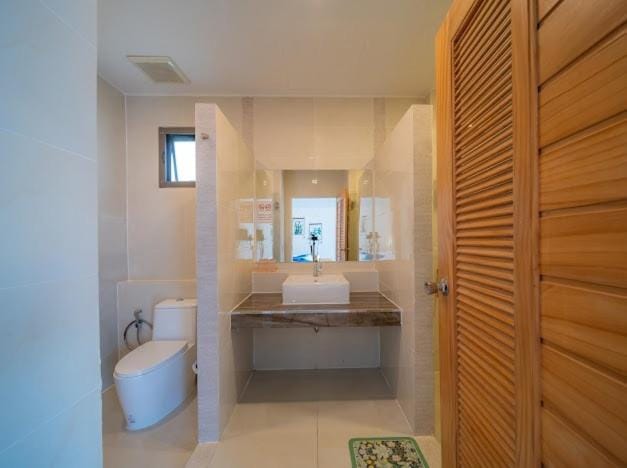 泰国普吉岛Yona豪华海边四卧室4号 Villa in Phuket
