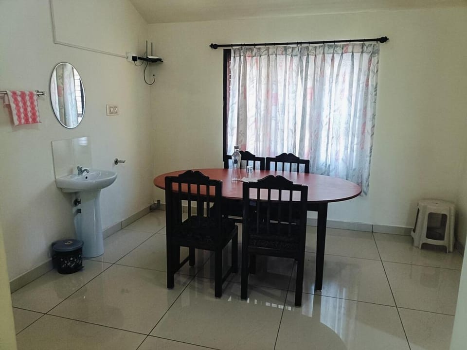 Manjusha 2Bed Room AC 45min to Mookambika Temple House in Karnataka