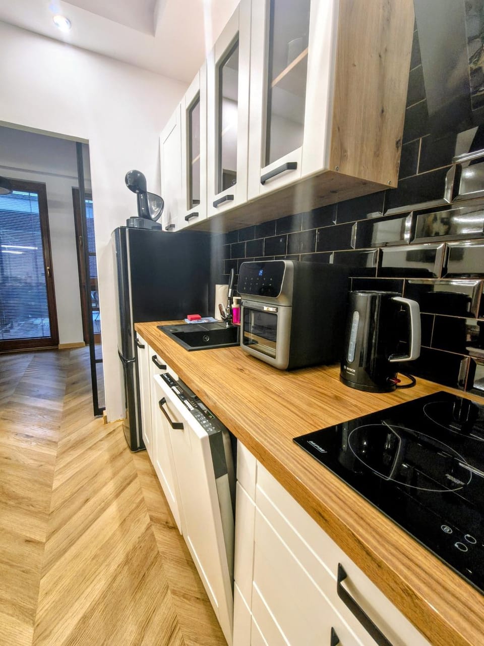 Kitchen or kitchenette, oven, stove