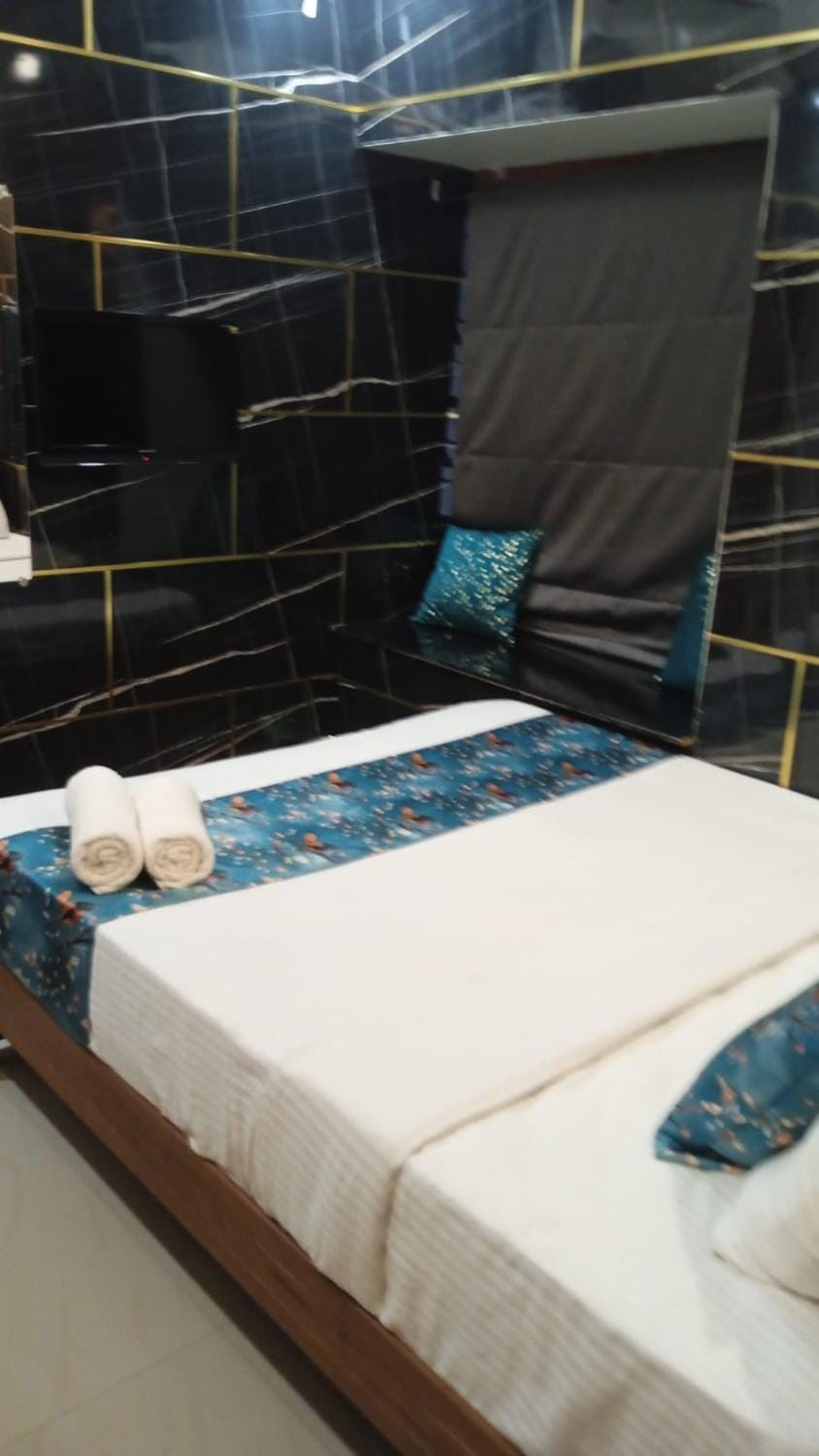 Paradise Homestay Bed and Breakfast in Kochi