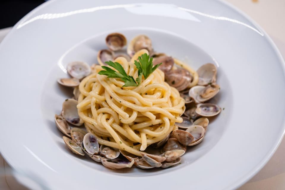 Restaurant/places to eat, Food