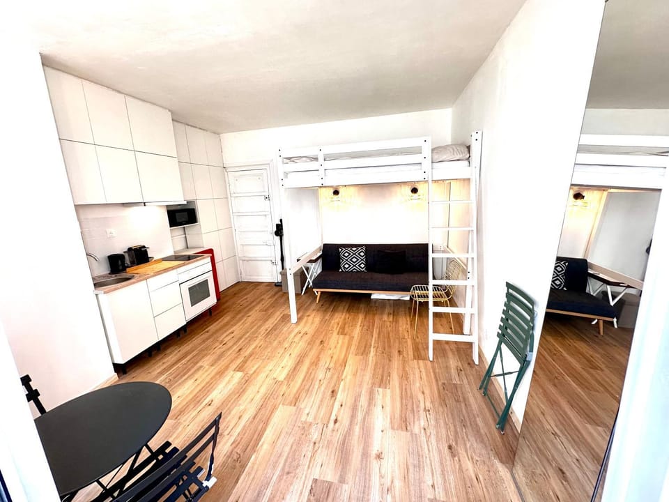 Sunny Paris studio in the heart of 11ème Apartment in Paris