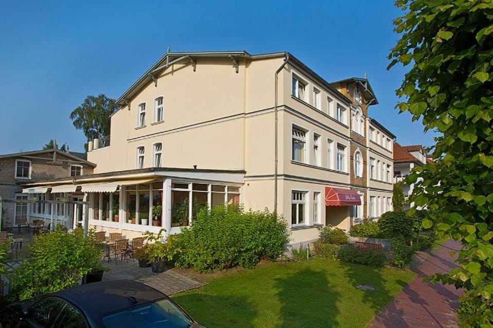 Property building, Garden view